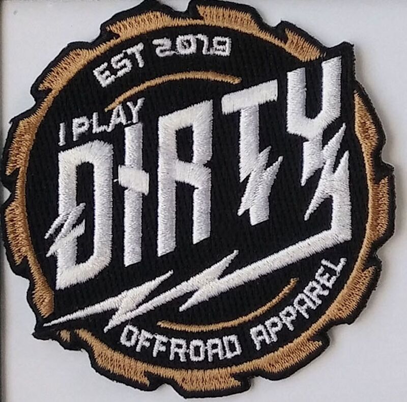 Example of an embroidered edge with lasercut deisgn